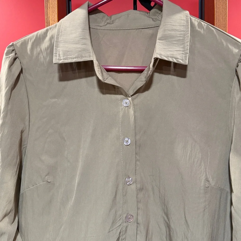 Stylish Tiered Striped 1/4 Button Midi Dress - Picture 5 of 7